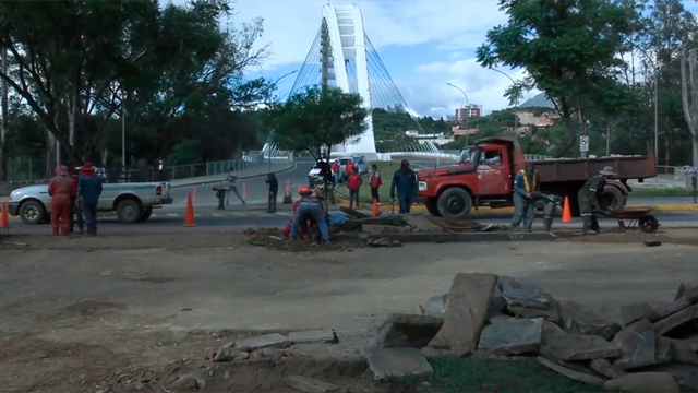 Puente 4 de julio, Accesos