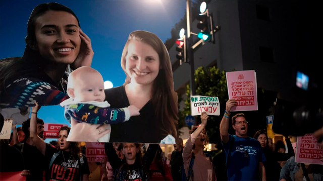 Cobran por entregar el cadáver de Shiri Bibas